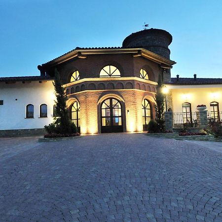 Tota Virginia Antico Podere Serralunga d'Alba Extérieur photo